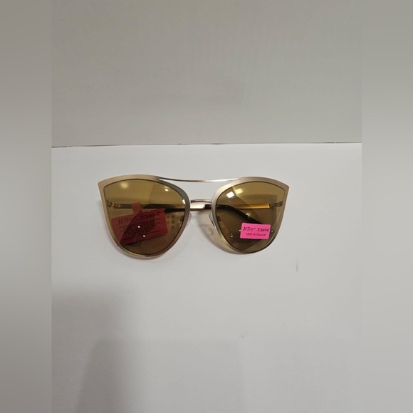 NWT Betsey Johnson Gold Cat Eye Sunglasses – Metal Frames with Pink Heart main image 5